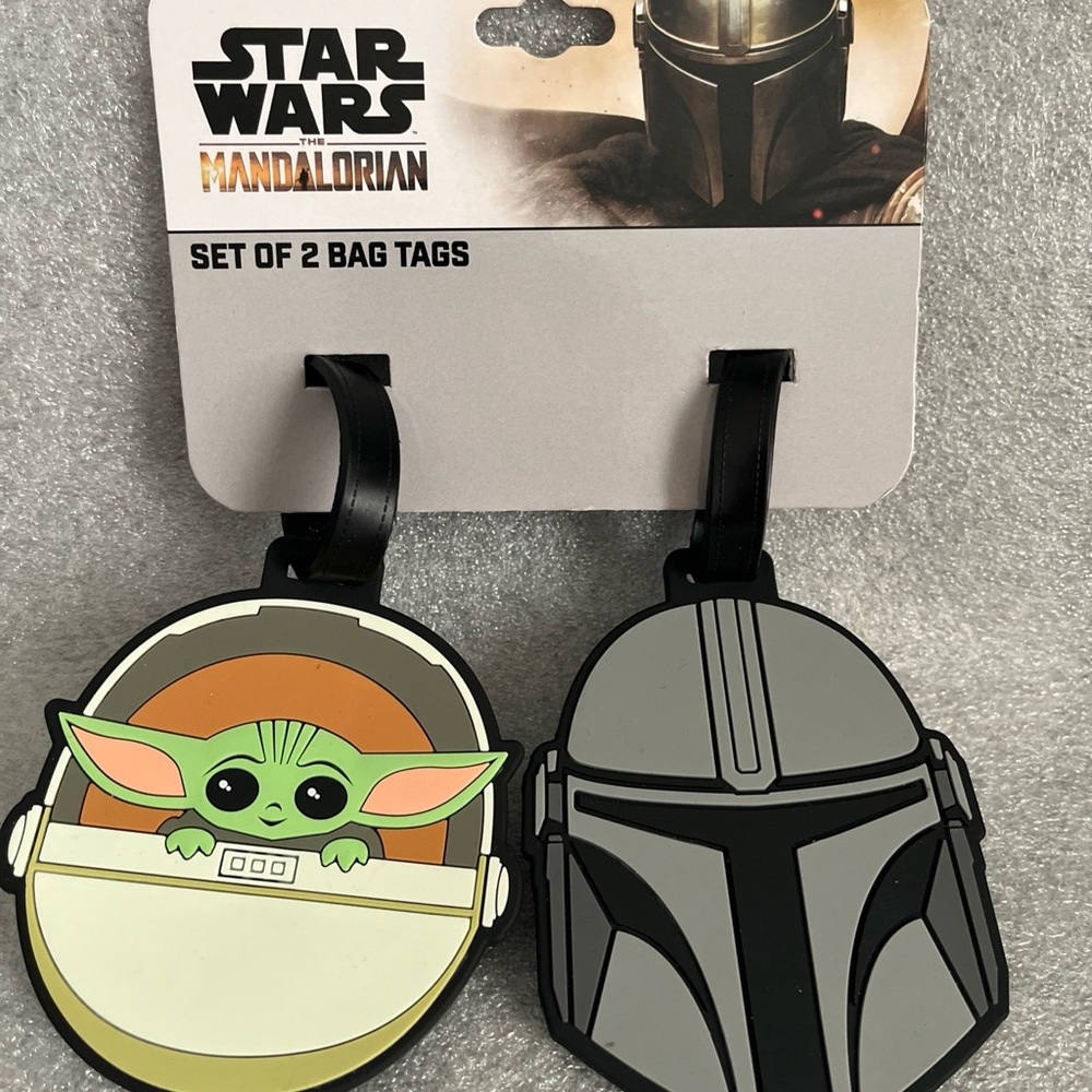Disney’s Star Wars Mandalorian The Child Baby Yoda 2 Piece Luggage Tag Set New